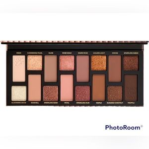 Too Faced Born This Way: The Natural Nudes Eye Shadow Palette